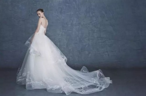 品牌婚纱选哪个好？三个值得选购的婚纱品牌分享