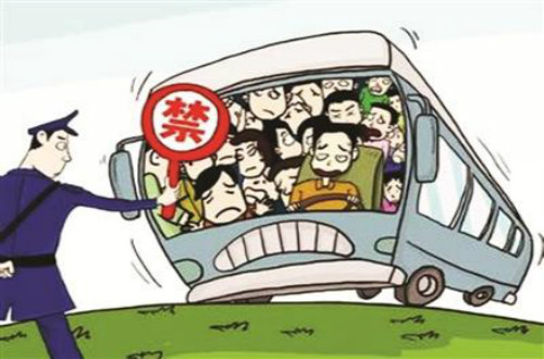 为何交通法规中表明超载违法？超载有哪些：Γ