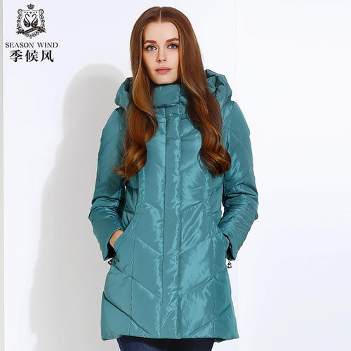 季候风女装大赏：季候风时尚达人冬季羽绒狂潮LOOK