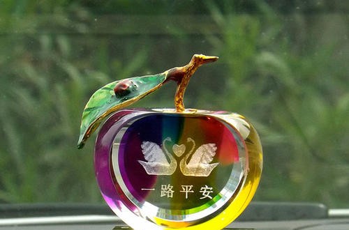 车载香水哪个牌子好 如何选择合适的汽车香水
