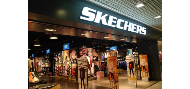 来自美国的运动品牌在中国的年收入为184亿，超过了李宁等本土品牌。